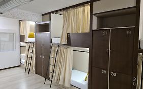 Hostel M-A Rooms Mate